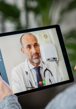 Het gebruik van digitale technologie op het gebied van gezondheid - Presentatie Sophie Lienart